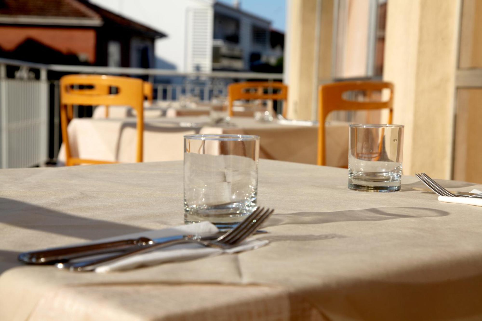 Hotel Alfa Anche In All Inclusive Rimini Eksteriør bilde